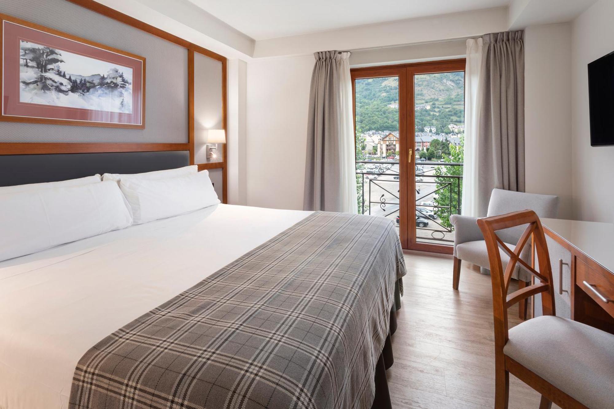 Hotel Vielha Baqueira, Affiliated by Meliá Esterno foto