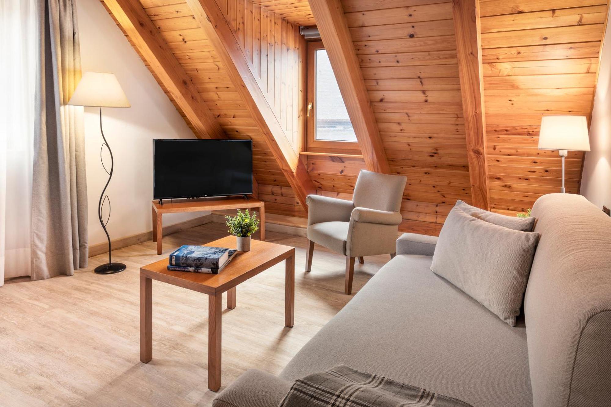 Hotel Vielha Baqueira, Affiliated by Meliá Esterno foto