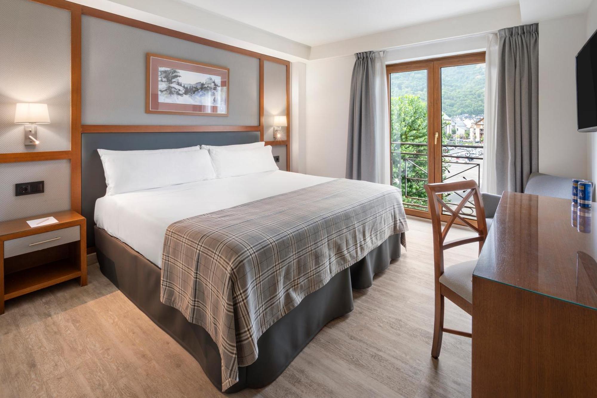 Hotel Vielha Baqueira, Affiliated by Meliá Esterno foto
